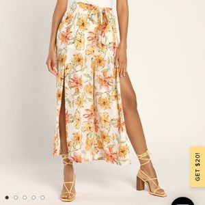 Vibrant Blooms White Floral Print Flyaway Wide-Leg Pants